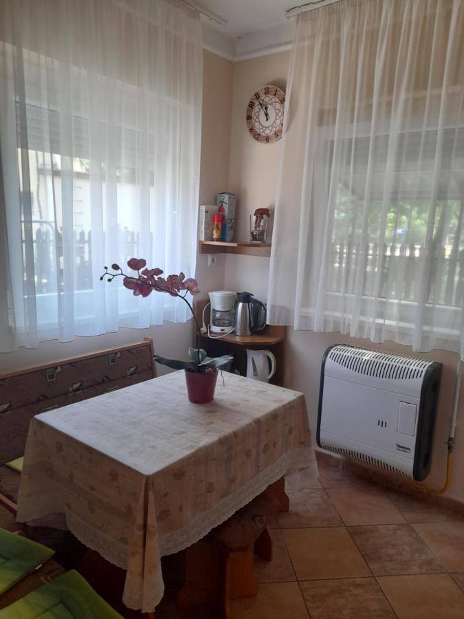 Thermal Apartman Tiszafuered Ngoại thất bức ảnh