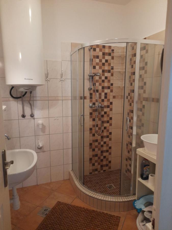 Thermal Apartman Tiszafuered Ngoại thất bức ảnh