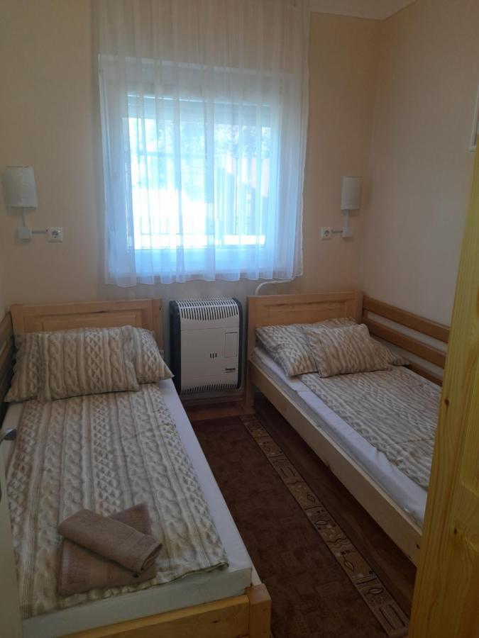 Thermal Apartman Tiszafuered Ngoại thất bức ảnh